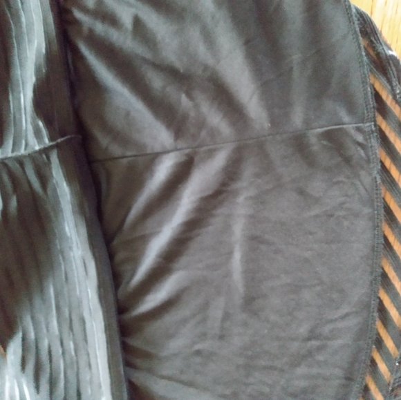 Silhouette Black NYC skirt - Picture 8 of 8